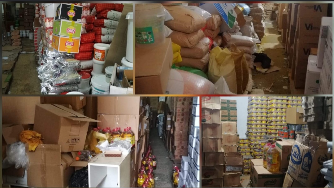 المروجات.. الكشف عن 3 مخازن  عشوائية  تحتوي على مواد غذائية أساسيّة ومواد أخرى